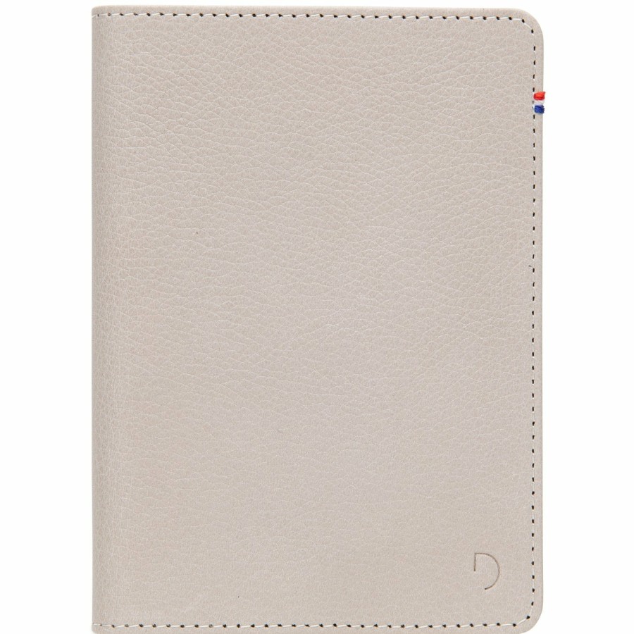 Decoded Leren Passport Holder - Clay | Passport Holders