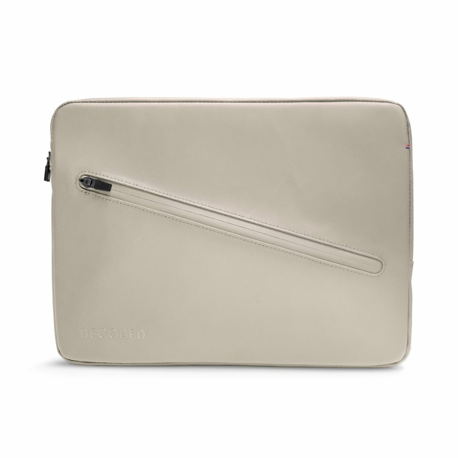 Decoded Frame Mouw Gecoat Nylon - Klei | Macbook 13"